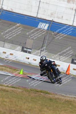 media/Nov-26-2022-Fastrack Riders (Sat) [[b001e85eef]]/Level 3/Session 3 Outside Turn 9/